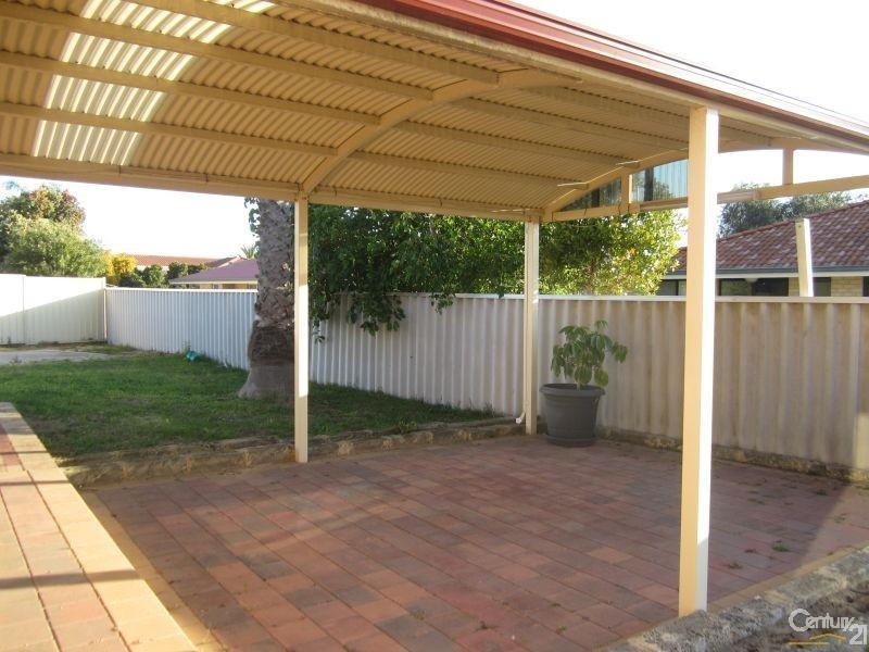 8 Skye Close, Warnbro WA 6169