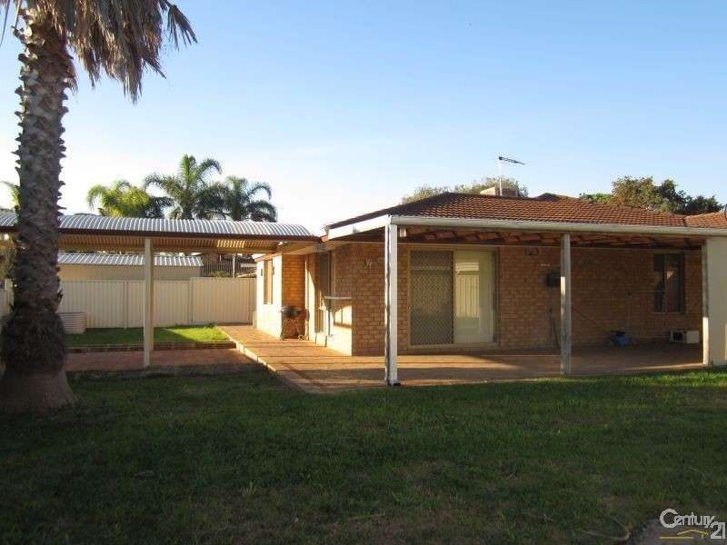 8 Skye Close, Warnbro WA 6169