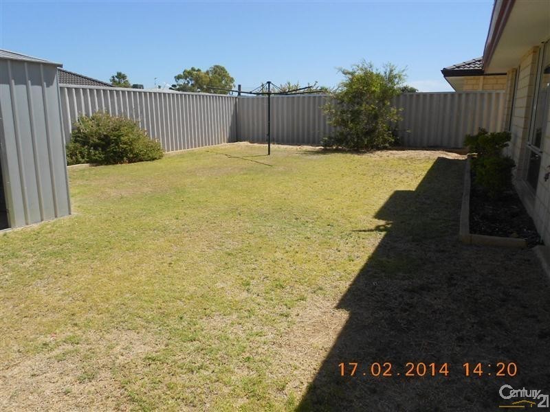 9 Rueval Court, Port Kennedy WA 6172