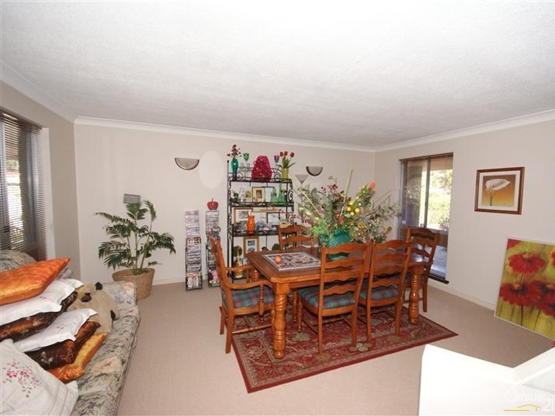 8 Barnes Way, Mandurah WA 6210