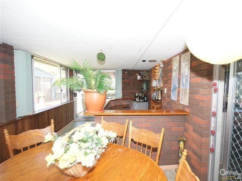 8 Barnes Way, Mandurah WA 6210