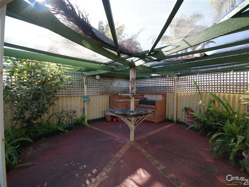 8 Barnes Way, Mandurah WA 6210