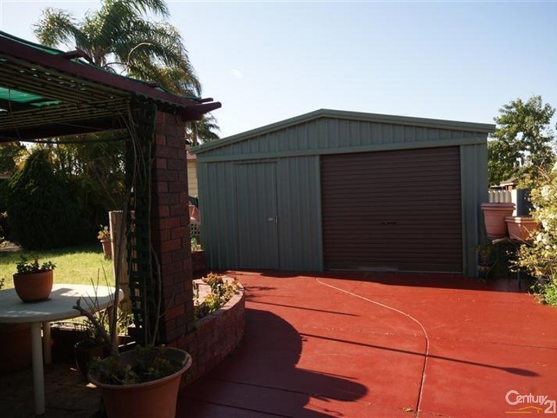 8 Barnes Way, Mandurah WA 6210