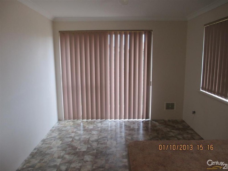 1/54 Gnangara Drive, Waikiki WA 6169