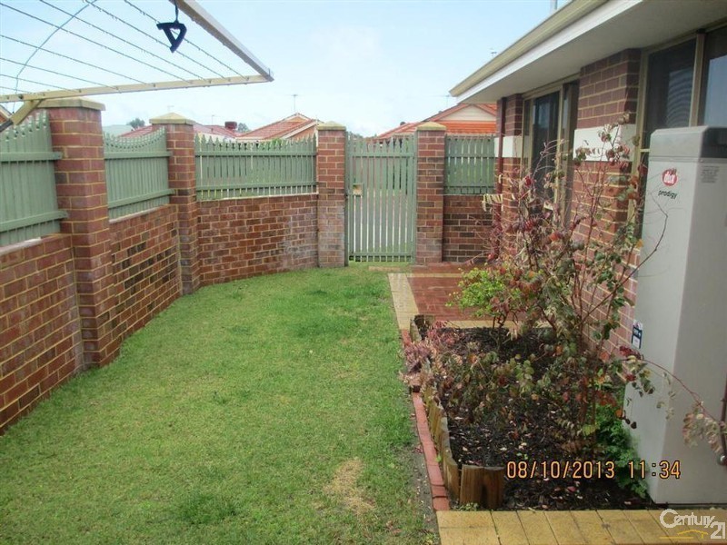 1/54 Gnangara Drive, Waikiki WA 6169