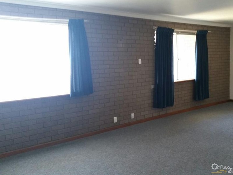 7a Raymond Place, Waikiki WA 6169