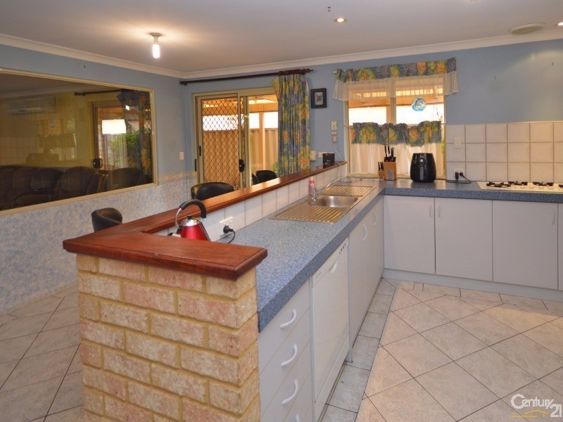 7 Elysee Court, Port Kennedy WA 6172