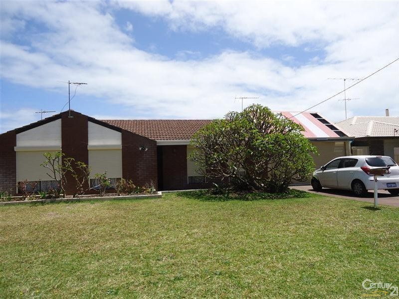 6 Voyager Court, Cooloongup WA 6168