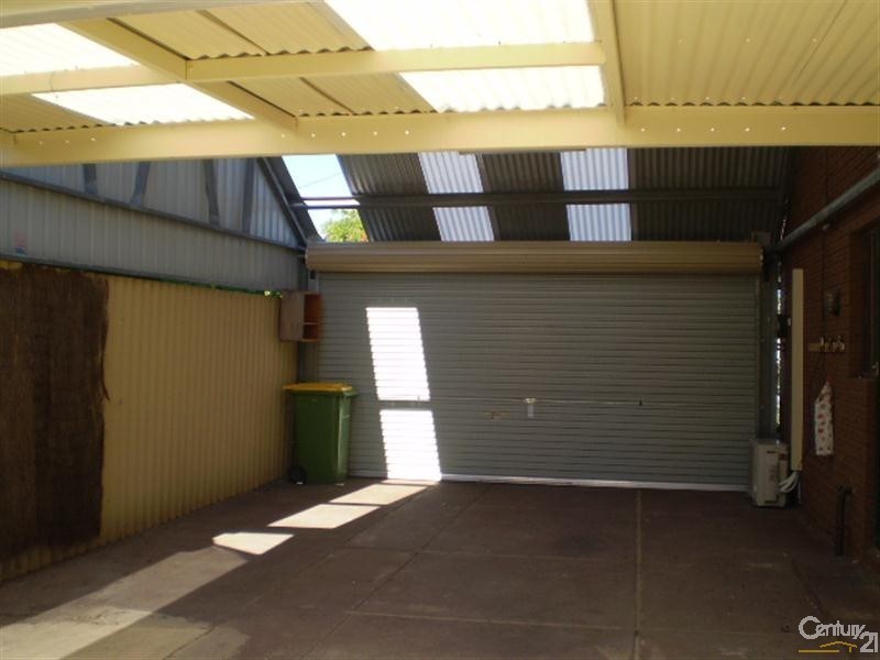 6 Voyager Court, Cooloongup WA 6168