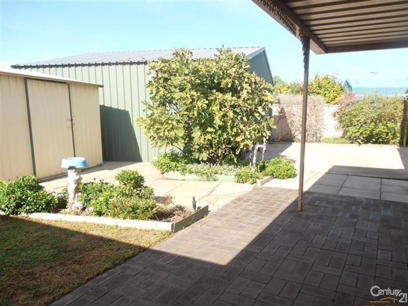 9 Diamantina Way, Rockingham WA 6168