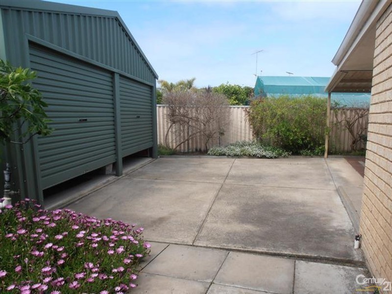 9 Diamantina Way, Rockingham WA 6168