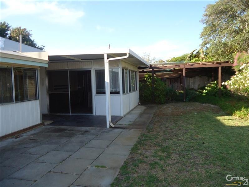 50 Frederick Street, Shoalwater WA 6169