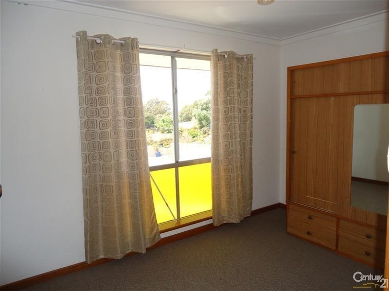 7A Raymond Place, Waikiki WA 6169