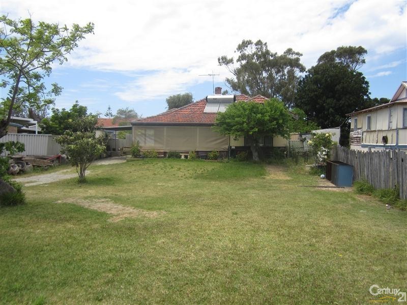 155 Parkin Street, Rockingham WA 6168