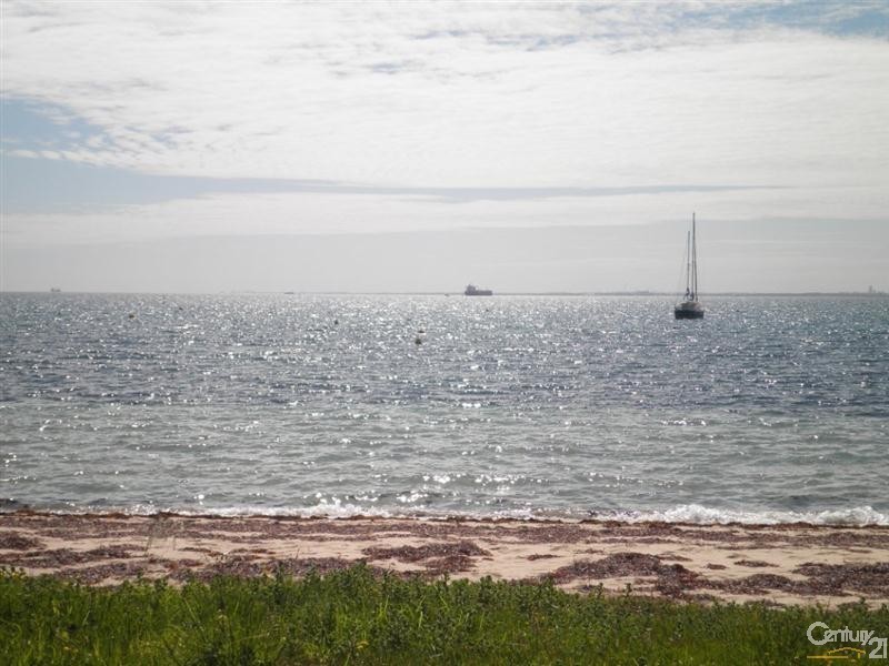 155 Parkin Street, Rockingham WA 6168