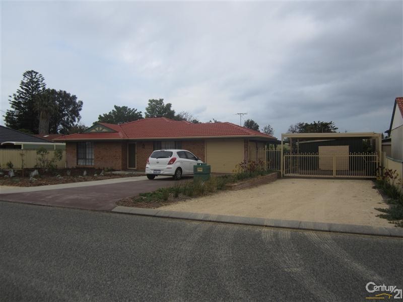 4 Elswick Street, Safety Bay WA 6169