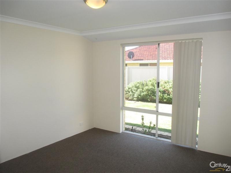 142 Harrington Waters Drive, Waikiki WA 6169