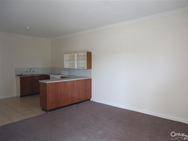 2/4 Afon Street, Shoalwater WA 6169