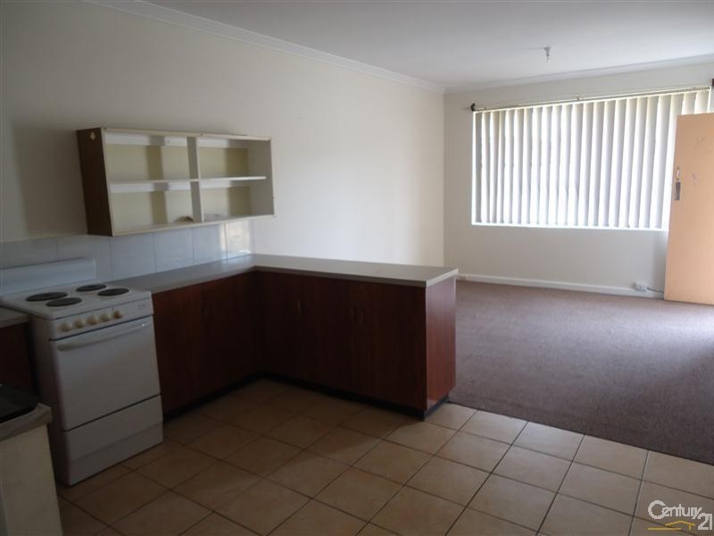 2/4 Afon Street, Shoalwater WA 6169