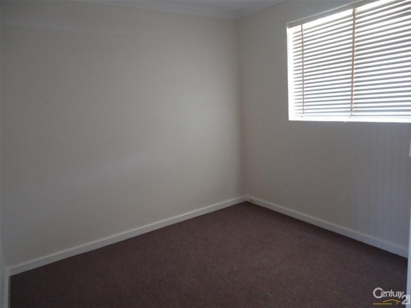 2/4 Afon Street, Shoalwater WA 6169