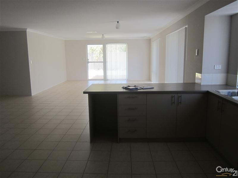 30 Pavonia Parade, Baldivis WA 6171