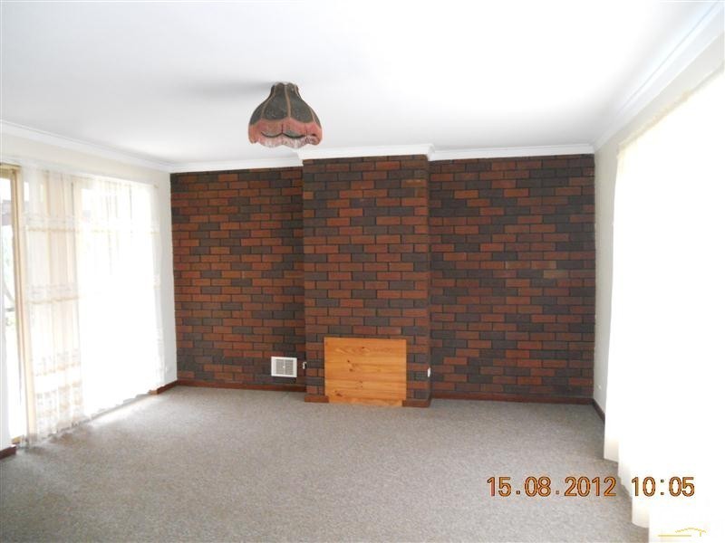 8 Coral Road, Safety Bay WA 6169