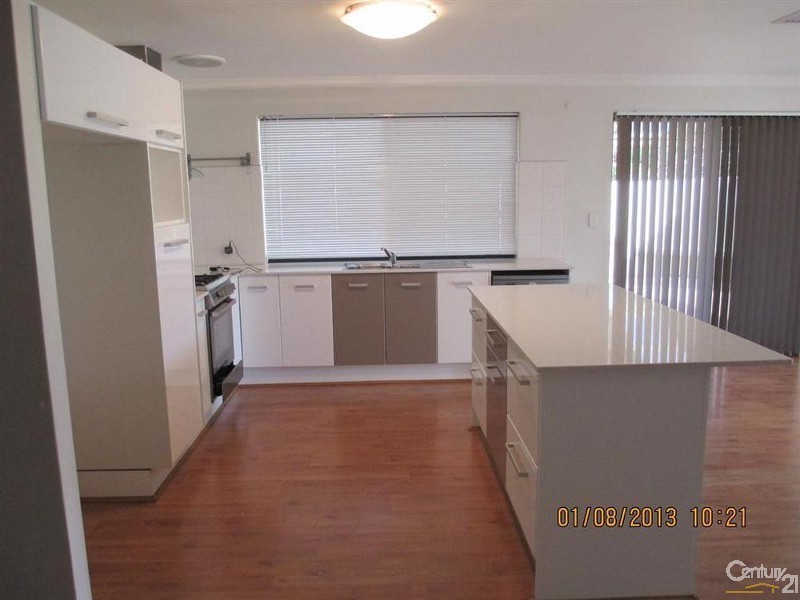 48 Grand Ocean Boulevard, Port Kennedy WA 6172