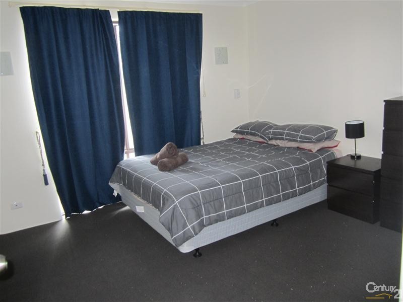 1/33 Fletcher Street, Rockingham WA 6168