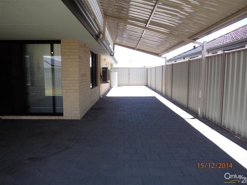 4 Lastovo Lane, Secret Harbour WA 6173