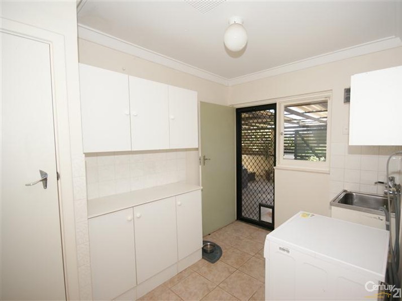 18 Clovelly Way, Warnbro WA 6169