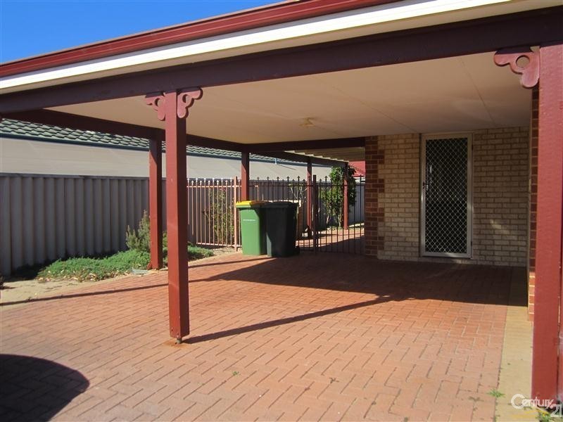 17 St Ettienne Gardens, Port Kennedy WA 6172