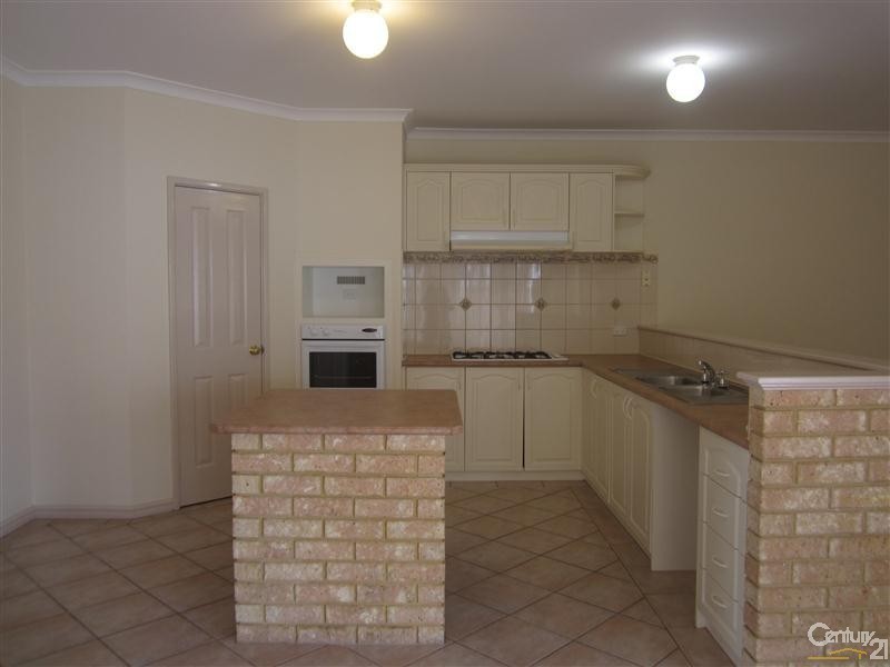 41 Alora Drive, Port Kennedy WA 6172