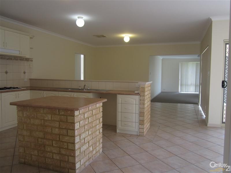 41 Alora Drive, Port Kennedy WA 6172