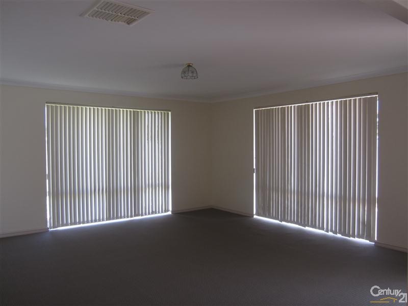 41 Alora Drive, Port Kennedy WA 6172