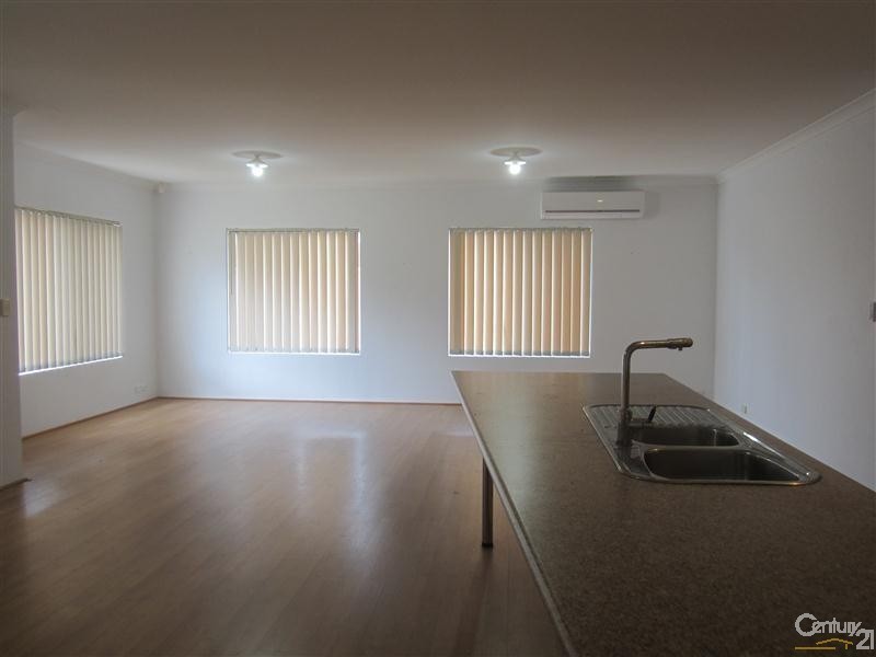 76 Rae Road, Shoalwater WA 6169