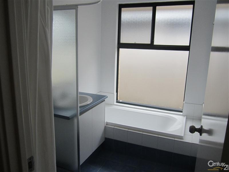 76 Rae Road, Shoalwater WA 6169