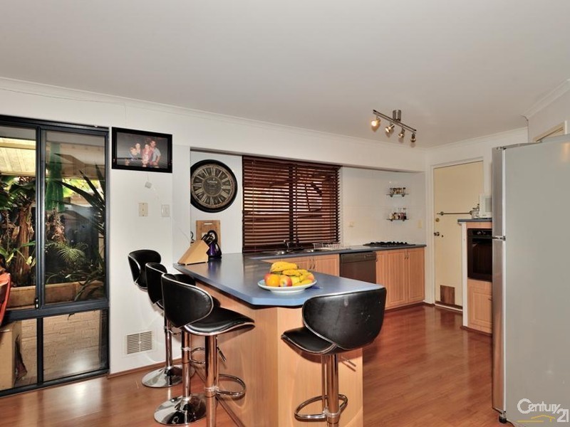 215 Grand Ocean Boulevard, Port Kennedy WA 6172