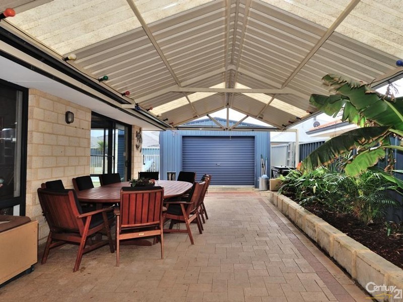 215 Grand Ocean Boulevard, Port Kennedy WA 6172