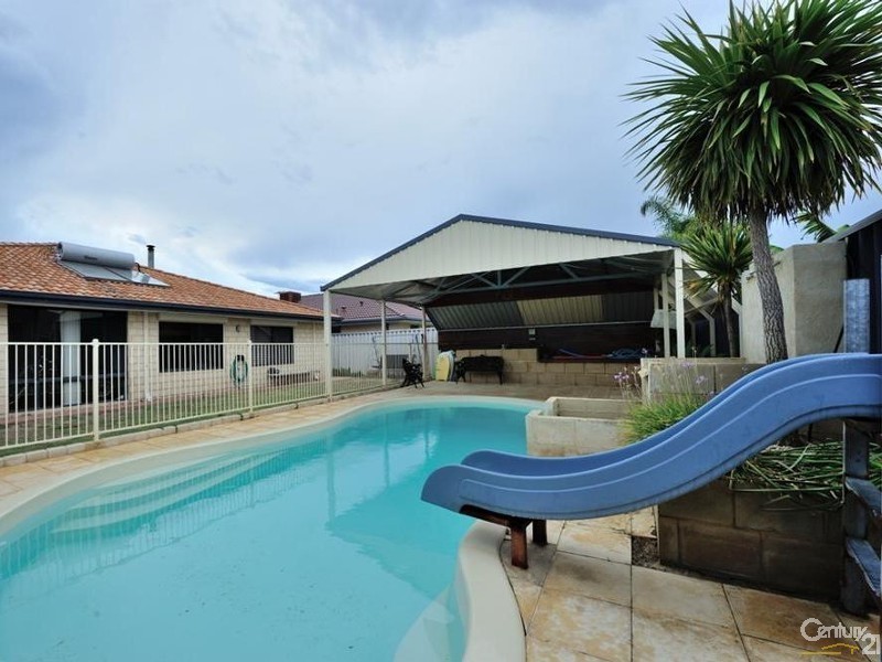 215 Grand Ocean Boulevard, Port Kennedy WA 6172