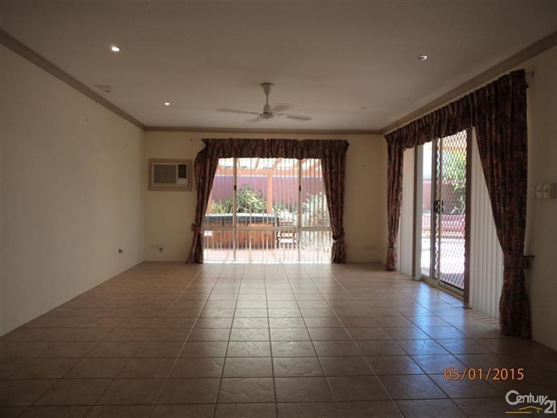 16 Galway Gardens, Warnbro WA 6169