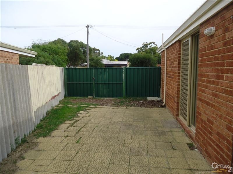 21 Lynda Crescent, Cooloongup WA 6168