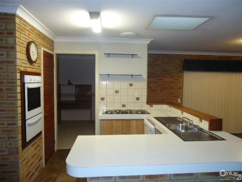 1 Ballard Court, Cooloongup WA 6168