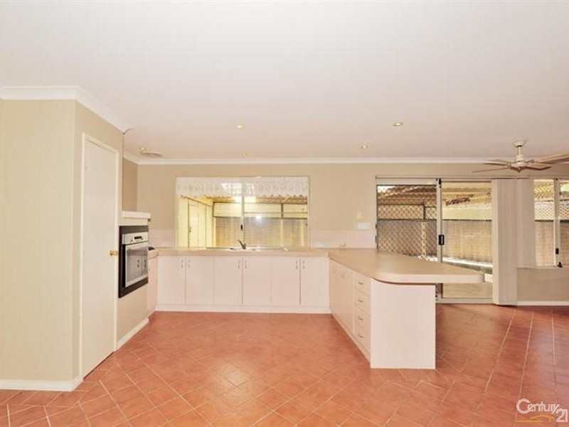 22 Senegal Grove, Warnbro WA 6169