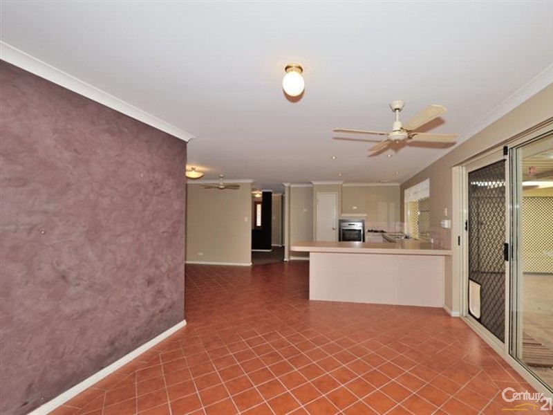 22 Senegal Grove, Warnbro WA 6169