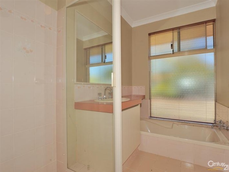 22 Senegal Grove, Warnbro WA 6169