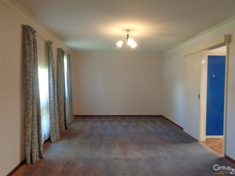 10 Portsmouth Place, Waikiki WA 6169