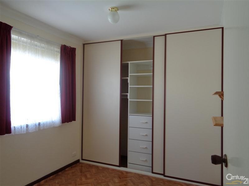 10 Portsmouth Place, Waikiki WA 6169