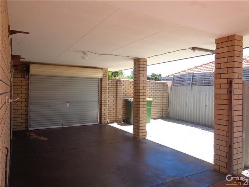 10 Portsmouth Place, Waikiki WA 6169