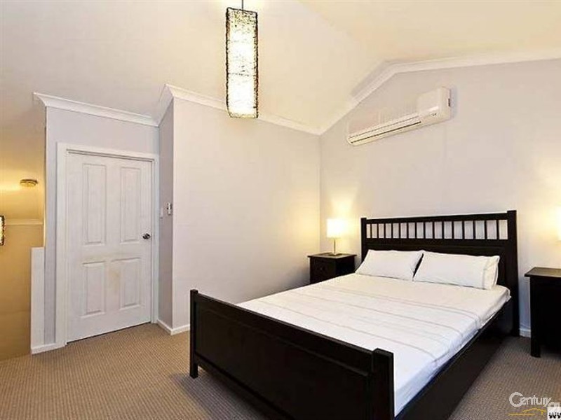 1/52 Kent Street, Rockingham WA 6168