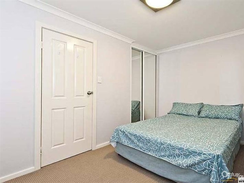 1/52 Kent Street, Rockingham WA 6168